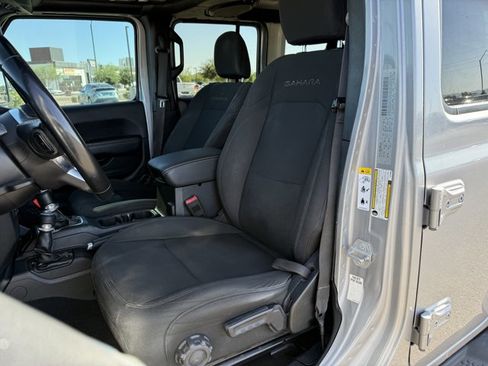 Used 2020 Jeep Wrangler Unlimited Sahara AWD/4WD image 11