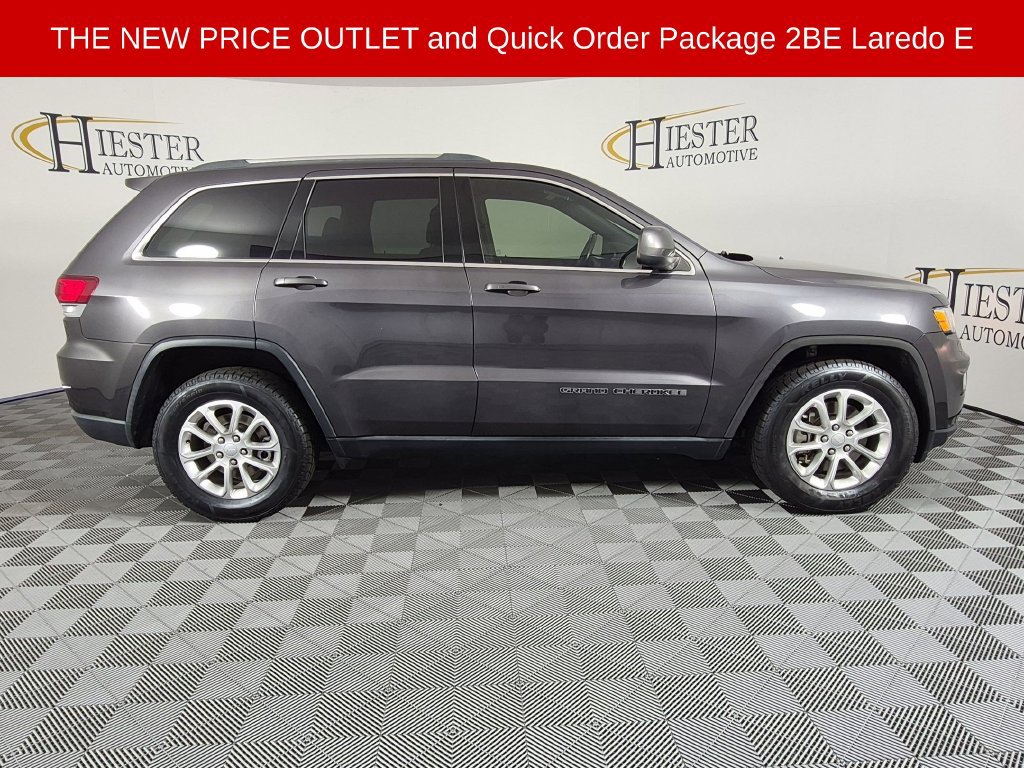 Used 2021 Jeep Grand Cherokee Laredo RWD image 3