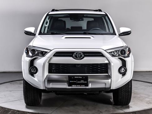 Used 2024 Toyota 4Runner TRD Off-Road Premium w/ Off Road Premium Plus Package AWD/4WD image 3