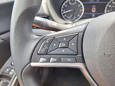 Used 2025 Nissan Sentra SV FWD image 19