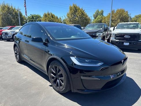 Used 2024 Tesla Model X AWD/4WD image 4