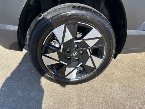 Used 2025 Hyundai Kona SEL image 30