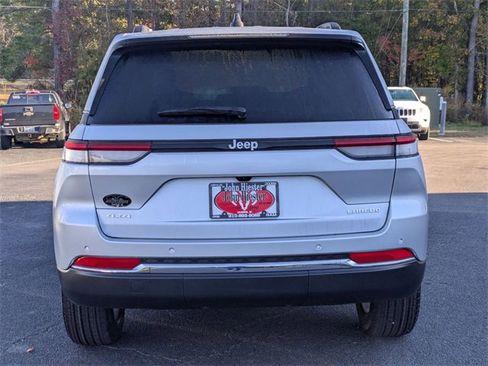 New 2025 Jeep Grand Cherokee Laredo X image 6