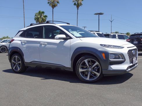 Used 2021 Hyundai Kona Limited AWD/4WD image 4