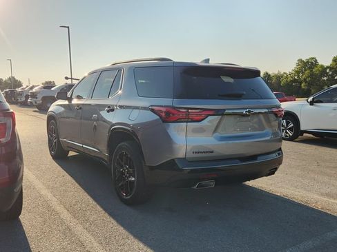 Used 2023 Chevrolet Traverse Premier w/ Redline Edition FWD image 3
