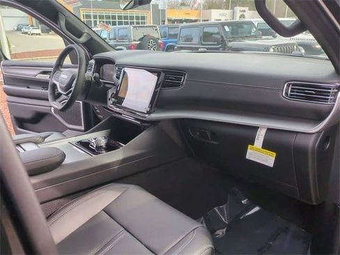 New 2026 Jeep Grand Wagoneer 4WD image 24