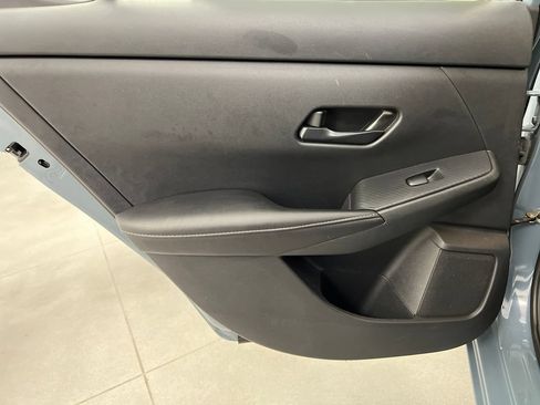 Used 2024 Nissan Sentra SV FWD image 18