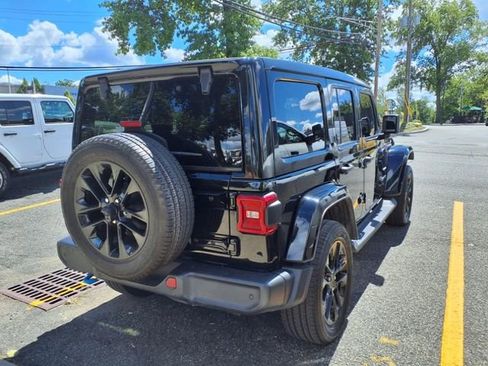 Certified 2022 Jeep Wrangler Unlimited Sahara 4xe w/ Cold Weather Group image 7