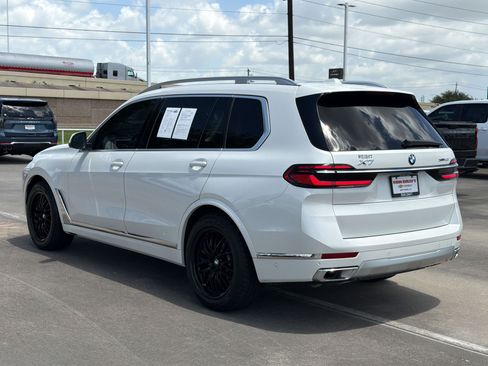 Used 2025 BMW X7 xDrive40i AWD/4WD image 3