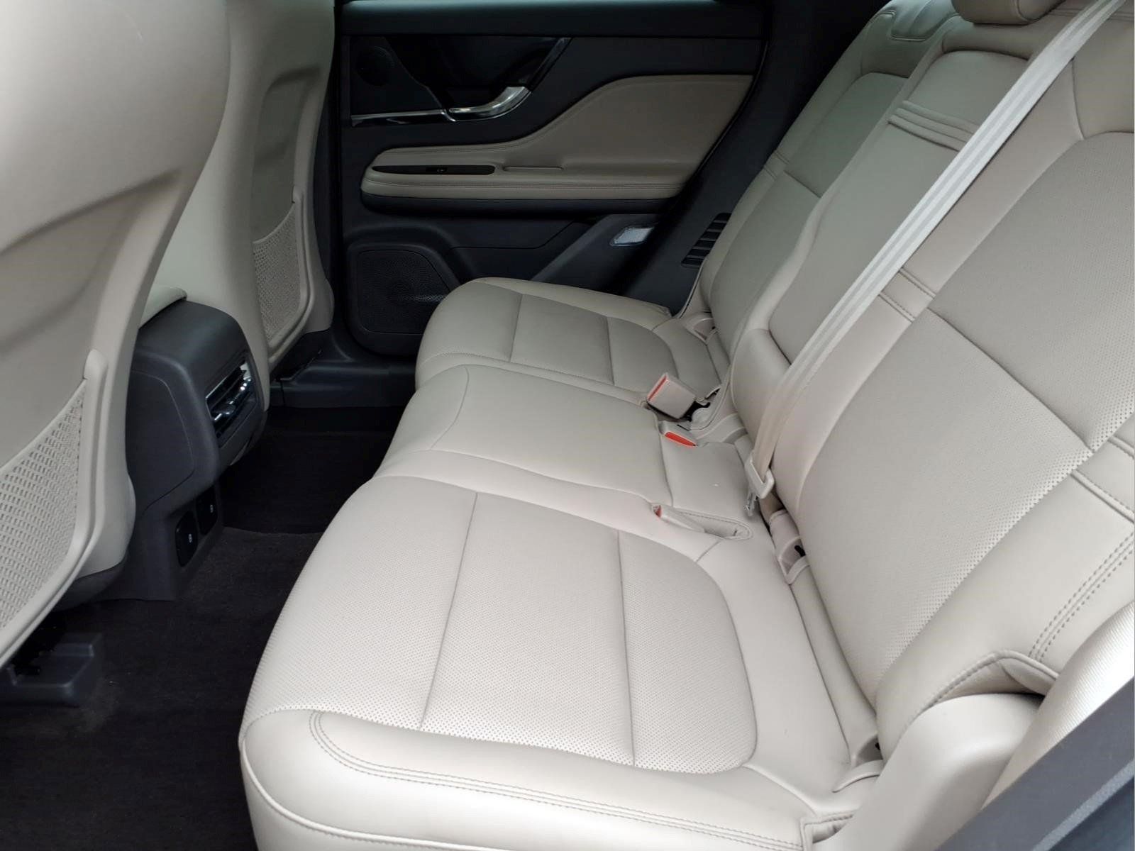 Certified 2023 Lincoln Corsair AWD w/ Equipment Group 101A image 16
