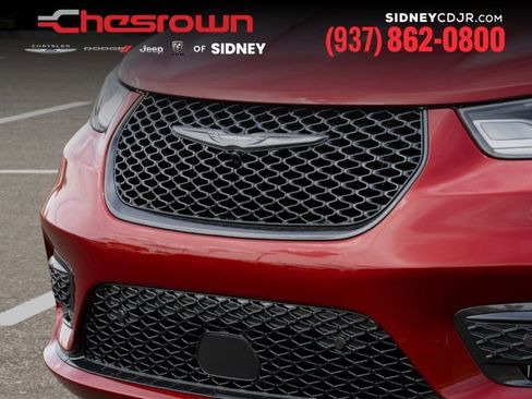 New 2026 Chrysler Pacifica Select w/ S Appearance Package image 11