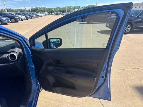 Used 2023 Nissan Versa S w/ Trunk Package FWD image 12