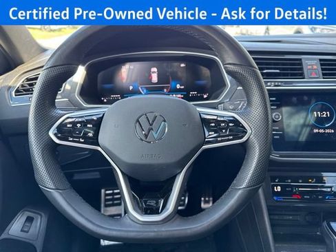 Used 2024 Volkswagen Tiguan SE R-Line AWD/4WD image 10