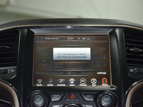 Used 2017 Jeep Grand Cherokee Limited image 32