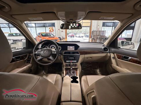 Used 2012 Mercedes-Benz C 300 4MATIC Sedan image 7