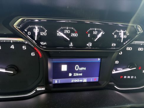 Used 2021 GMC Sierra 1500 AT4 w/ AT4 Value Package image 10