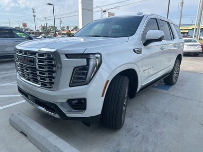 Used 2025 GMC Yukon Denali w/ Sun & Power Step Package