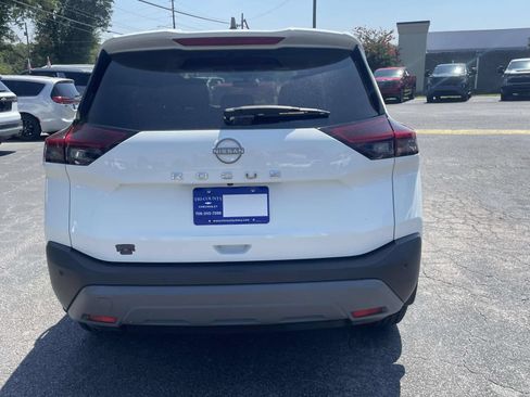Used 2023 Nissan Rogue S FWD image 4
