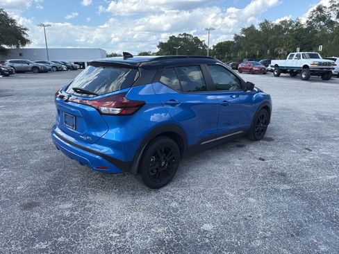 Used 2023 Nissan Kicks SR FWD image 3