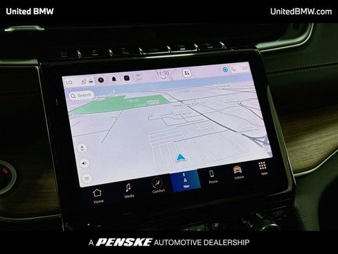 Used 2022 Jeep Grand Cherokee Summit w/ Adv Protech Group IV AWD/4WD image 17