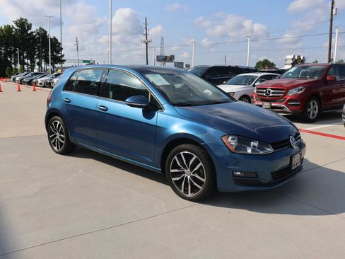 Used 2015 Volkswagen Golf 4-Door image 7