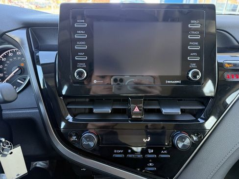 Used 2024 Toyota Camry LE image 23