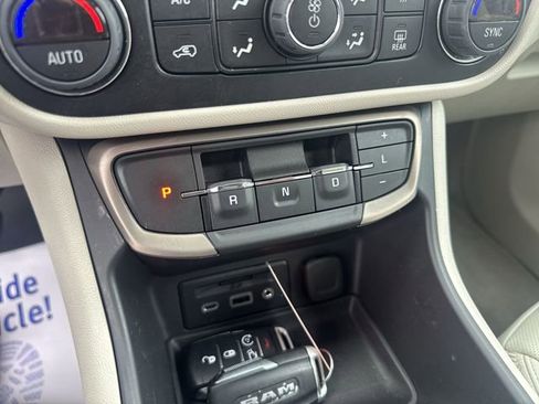 Used 2023 GMC Terrain Denali image 16