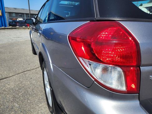 Used 2008 Subaru Outback 2.5i Limited AWD/4WD image 35