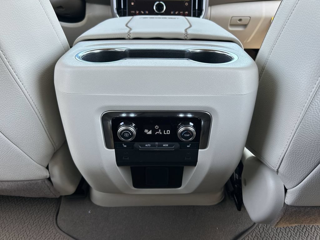 New 2026 GMC Yukon Denali AWD/4WD image 21
