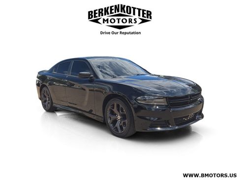 Used 2019 Dodge Charger R/T RWD image 1