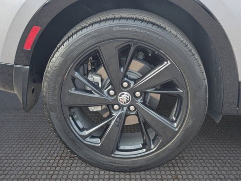 Used 2022 Buick Envision Preferred image 10