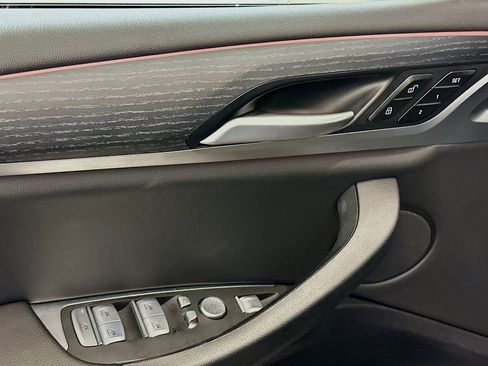 Used 2024 BMW X3 xDrive30i w/ Convenience Package image 15