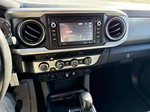 Used 2019 Toyota Tacoma SR5 AWD/4WD image 20