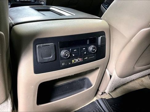 Used 2015 Chevrolet Tahoe LTZ AWD/4WD image 12