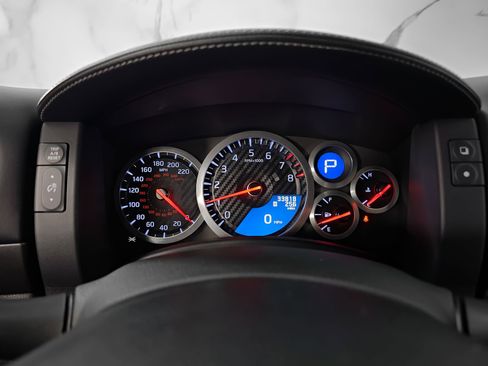 Used 2015 Nissan GT-R Premium image 33
