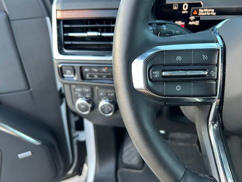 Used 2025 GMC Yukon XL Denali AWD/4WD image 20