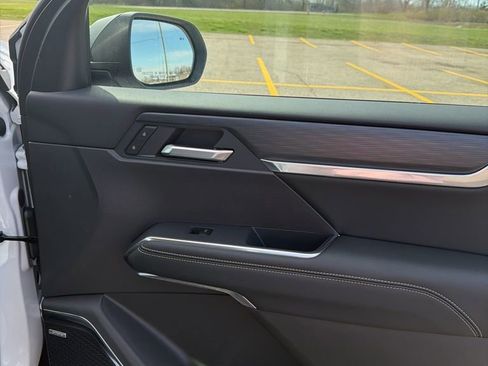New 2026 GMC Acadia Elevation AWD/4WD image 19