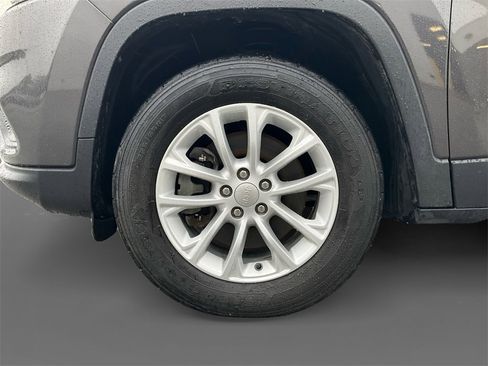 Used 2022 Jeep Cherokee Latitude Lux image 15