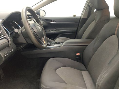 Used 2018 Toyota Camry LE FWD image 17