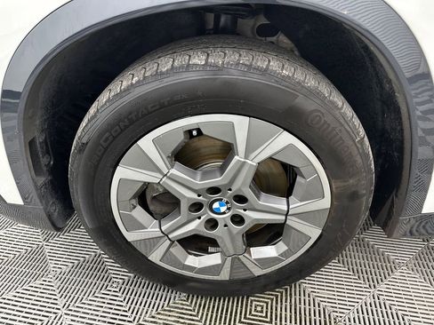 Used 2024 BMW X1 xDrive28i w/ Convenience Package image 13