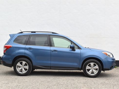 Used 2015 Subaru Forester 2.5i Limited AWD/4WD image 6
