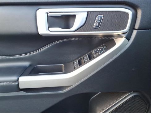 Used 2023 Ford Explorer XLT w/ Equipment Group 202A image 17