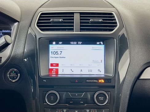 Used 2017 Ford Explorer XLT w/ Equipment Group 202A image 21