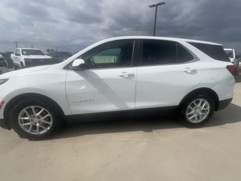 Used 2023 Chevrolet Equinox LT FWD image 5