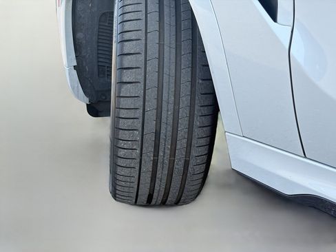Used 2025 BMW X6 M60i AWD/4WD image 44