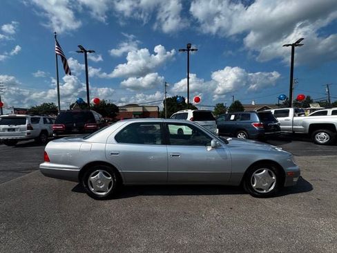 Used 1998 Lexus LS 400 RWD image 4