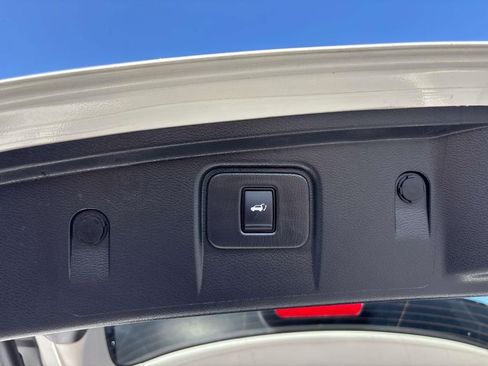 Used 2023 Nissan Murano SL w/ SL Moonroof Package AWD/4WD image 17