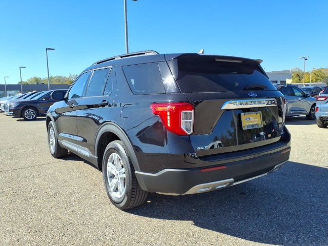 Certified 2023 Ford Explorer XLT w/ Equipment Group 202A AWD/4WD image 5