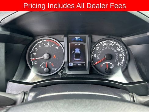 Used 2022 Toyota Tacoma SR RWD image 9