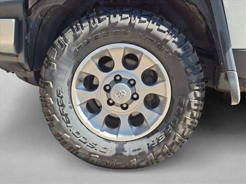 Used 2013 Toyota FJ Cruiser 4WD w/ Convenience Pkg image 9